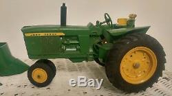 1/16 Ertl Eska Toy Farm Tractor John Deere 3010 & Mounted Corn Picker Long Nose