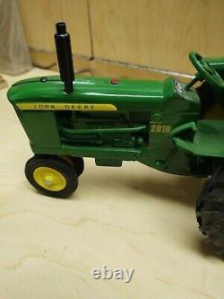 1/16 John Deere 2010 Narrow Front Tractor withUmbrella & Firestone Wheels Nolt