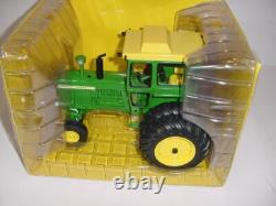 1/16 John Deere 4020 Prestige Edition Tractor WithDuals by ERTL NIB