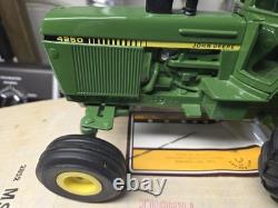1/16 John Deere 4250 Toy Farmer