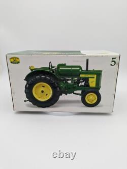 1/16 John Deere 620LP Wide Front Tractor, Collector Center Precision Series #5