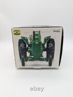1/16 John Deere 620LP Wide Front Tractor, Collector Center Precision Series #5