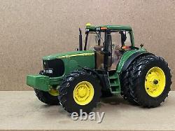 1/16 John Deere 7320 farm tractor model 2005 Farm Show Edition