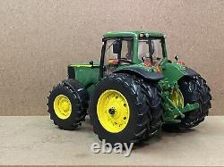 1/16 John Deere 7320 farm tractor model 2005 Farm Show Edition