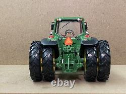 1/16 John Deere 7320 farm tractor model 2005 Farm Show Edition