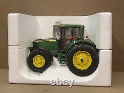 1/16 John Deere 7320 farm tractor model 2005 Farm Show Edition