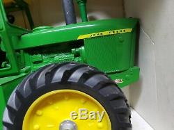 1/16 John Deere 7520 Toy Tractor New In Yellow Box Rare! Ertl