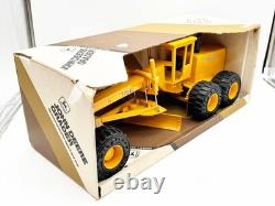 1/16 John Deere 772B Road Grader