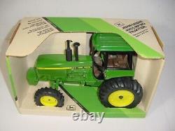 1/16 Vintage Original John Deere 4955 Tractor WithLarge Rear Wheels by ERTL WithBox