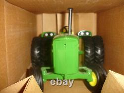 1/16 john deere 5020 with duals museum toy tractor