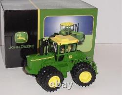 1/32 John Deere 7520 High Detail 4X4 Tractor WithDuals by ERTL NIB