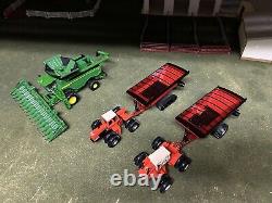 1/64 Ertl John Deere Combine, 2 Allis-Chalmers Tractors & 2 Brent Grain Carts B