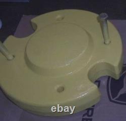 1 USED JOHN DEERE CAST REAR 12 WHEEL WEIGHT M11028 with HARDWARE GARDEN TRACTOR