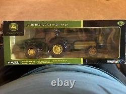 2006 Ertl Britains John Deere 7720 with Sprayer Die-Cast 132 Scale NIB