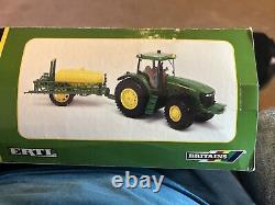 2006 Ertl Britains John Deere 7720 with Sprayer Die-Cast 132 Scale NIB