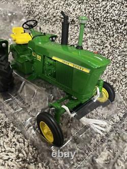 2021 Ertl 1/16 John Deere 3010 Diesel Tractor Toy Farmer National Farm Toy Show