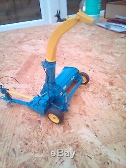 BRITAINS / Siku Scratch built Kidd Double Chop Trailed Forage Harvester 1.32