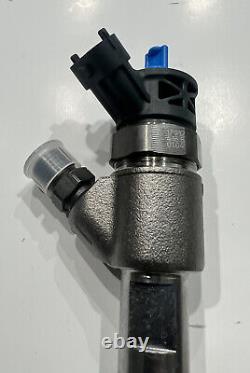 Bosch injector for JOHN DEERE, NEW HOLLAND & CASE IH IVECO # 5801790338