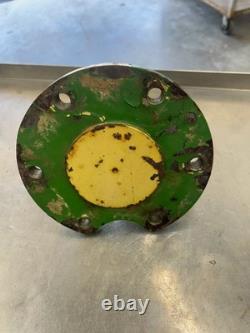 CH14696 John Deere 750 MFWD front stub axle
