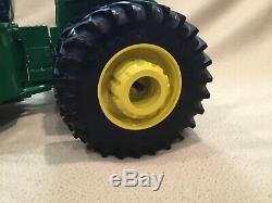 Custom John Deere 8970 4 Wheel Drive Tractor Toy Model 1 of 2 made. 1/16 Ertl