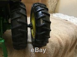 Custom John Deere Model 4440 Precision Toy Tractor. Sharp! Ertl