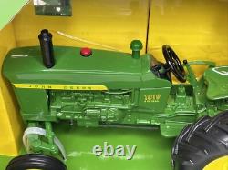 ERTL 1962 John Deere 1010 Special Farm Tractor 1/16 New