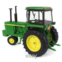 ERTL 1/16 John Deere 4430 Narrow Front, Two-Cylinder Club Collector Ed. 5831