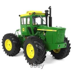 ERTL 1/16 John Deere 7520 4WD 50th Anniversary Tractor Precision Series 45893 ERTL 1/16 John Deere 7520 4WD 50th Anniversary Tractor Precision Series 45893