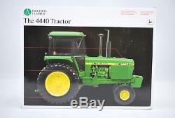 ERTL JOHN DEERE Model 4440 Tractor Precision Classics #17 116 15077