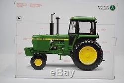 ERTL JOHN DEERE Model 4440 Tractor Precision Classics #17 116 15077