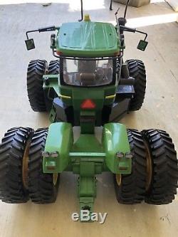 ERTL JOHN DEERE R/C REMOTE CONTROL TRACTOR 9520 HUGE 26 LONG WithSOUND & LIGHTS