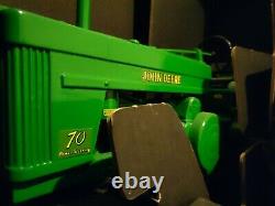 ERTL John Deere 1953 Model 70 Tractor (1/8) Scale NIB New
