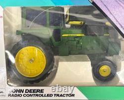 ERTL John Deere 9 Function Radio Controlled Tractor 116 withBox