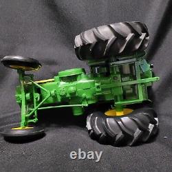 ERTL John Deere Model 830 Rice Special Tractor 116