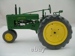 ERTL Precision Model 12 John Deere Model B Tractor, MIB