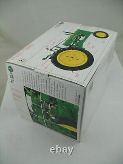 ERTL Precision Model 12 John Deere Model B Tractor, MIB