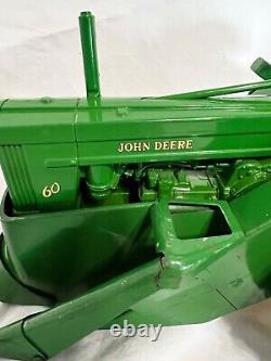 ERTL Vintage John Deere 60 Tractor With Mounted John Deere Corn Picker & Wagon