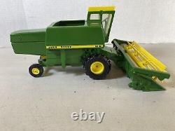 ERTL combine John Deere Tractor 52040 STK#558 Kids Toy 4D53