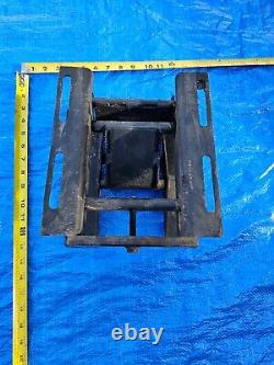 EUC Deere Suspension Seat fits 316 318 322 330 332 420 430 pn ST554598