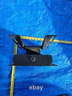 EUC Deere Suspension Seat fits 316 318 322 330 332 420 430 pn ST554598