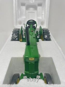 Ertl 1/16 John Deere 530 Tractor Two-Cylinders Club 2007 Expo Special Award