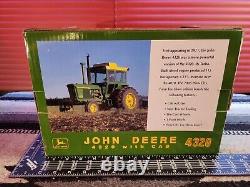 Ertl John Deere 4320 1/16 Diecast Farm Tractor Replica Collectible