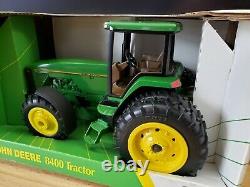 Ertl John Deere 8400 Tractor with Duals Collector's Edition Diecast 116