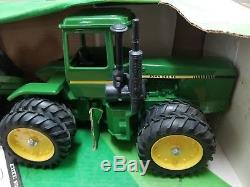 Ertl John Deere 8650 four wheel drive tractor and disk set. New in box. NIB