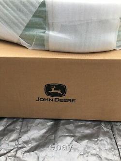 Genuine OEM John Deere L77511 Left Rear Fender, 6000 Series Tractors