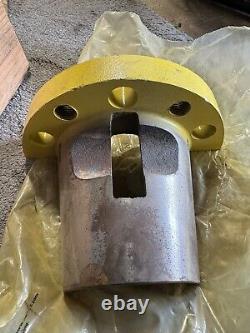 Genuine OE John Deere Brand New Wheel Half Sleeve R111103