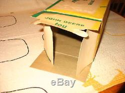 JOHN DEERE 3010 3020 LONG NOSE TRACTOR MOUNT CORN PICKER With BOX NIB ESKA ERTL