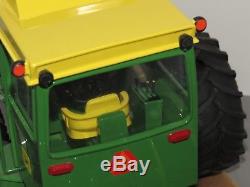 JOHN DEERE 7520 Precision Engineering 4WD Toy Tractor 1/16 CUSTOM with Duals CAB