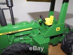JOHN DEERE 7520 Precision Engineering 4WD Toy Tractor 1/16 CUSTOM with Duals ROPS