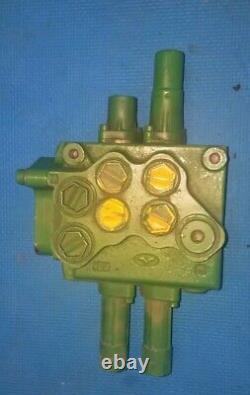 JOHN DEERE LVA183363 Dual hydraulic Control Valve